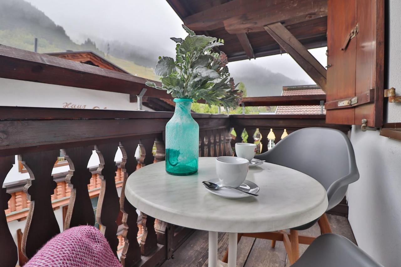 Cafe Schneider Appartments Sankt Anton am Arlberg Ngoại thất bức ảnh